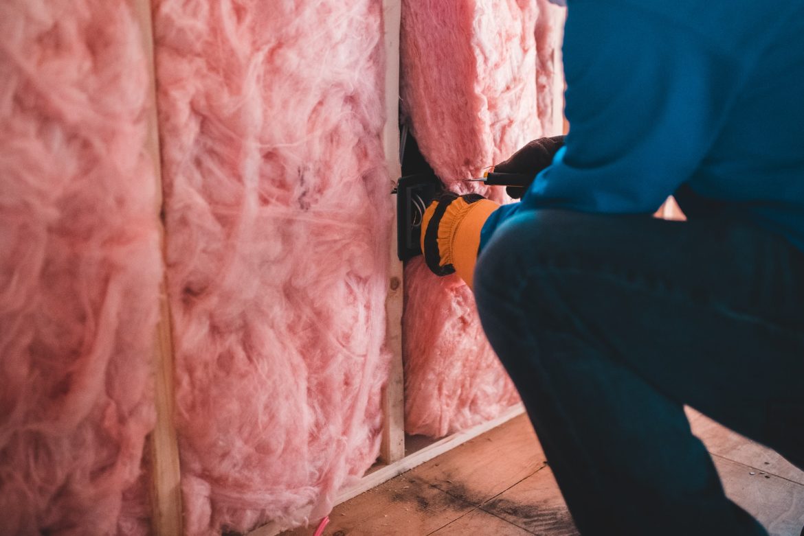 Tips voor het gezond verwerken van PUR en PIR Isolatie Tips voor het gezond verwerken van PUR en PIR Isolatie