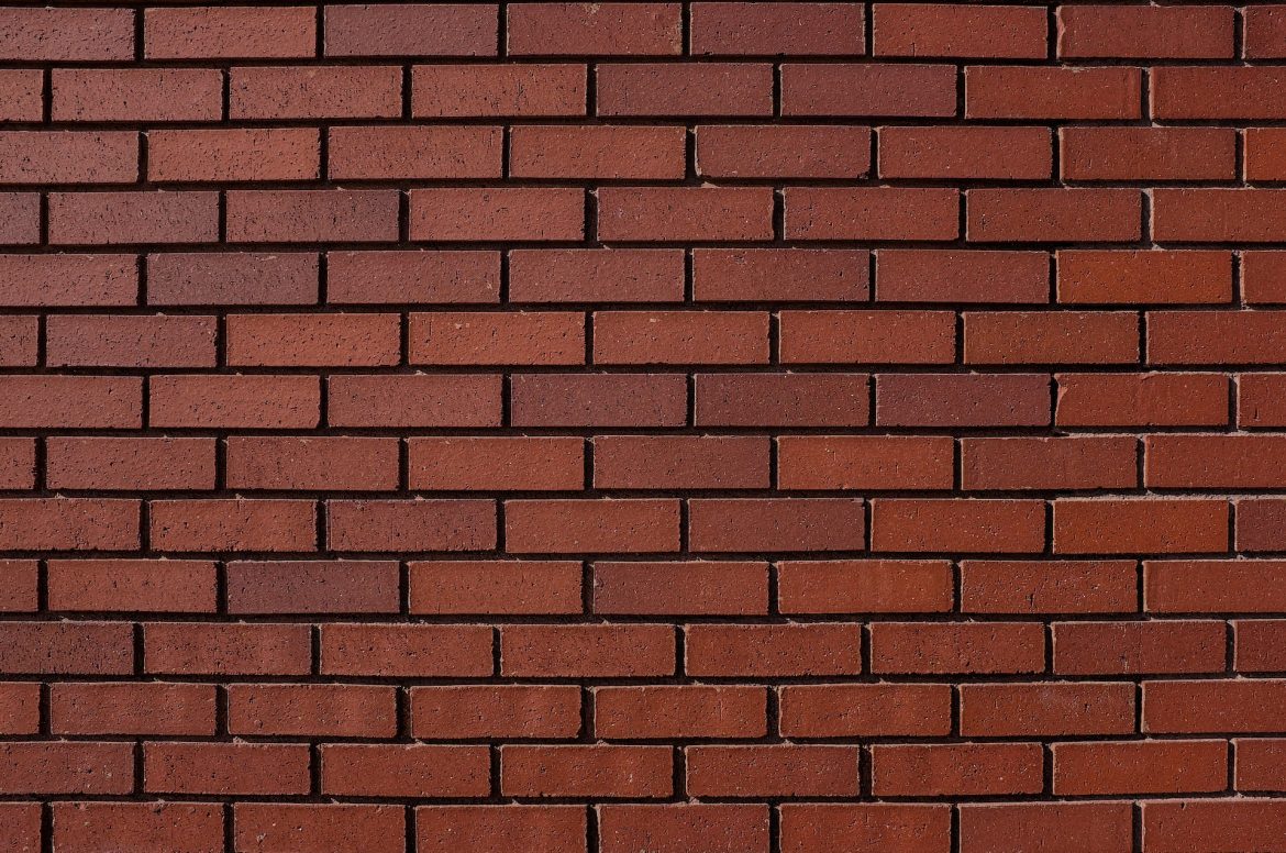 Hoe scheuren in de muur te repareren: Een gids voor een probleemloze oplossing Hoe scheuren in de muur te repareren: Een gids voor een probleemloze oplossing