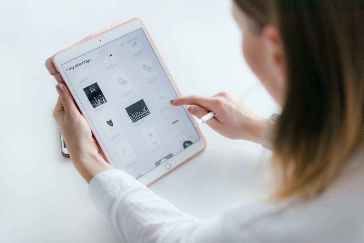 Je rolluiken bedienen met een app, het kan! Je rolluiken bedienen met een app, het kan!