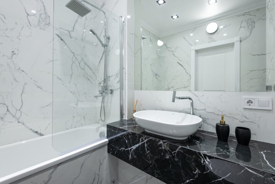 De beste inbouwkranen voor een strakke en moderne badkamer